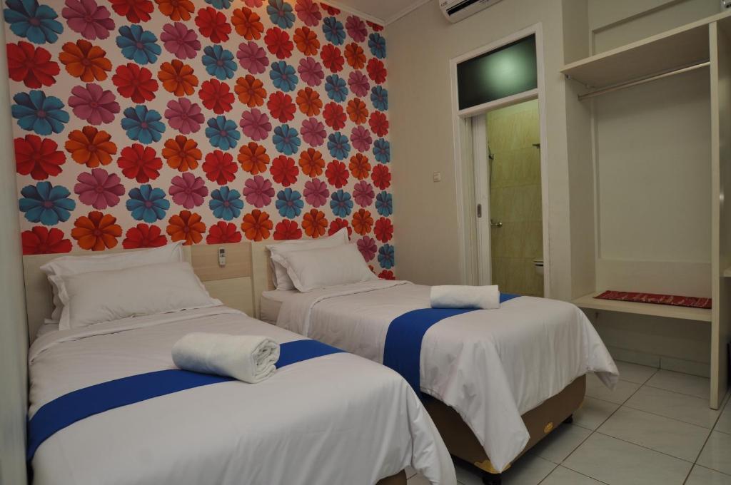 Dinar Hotel Bandung Phòng bức ảnh